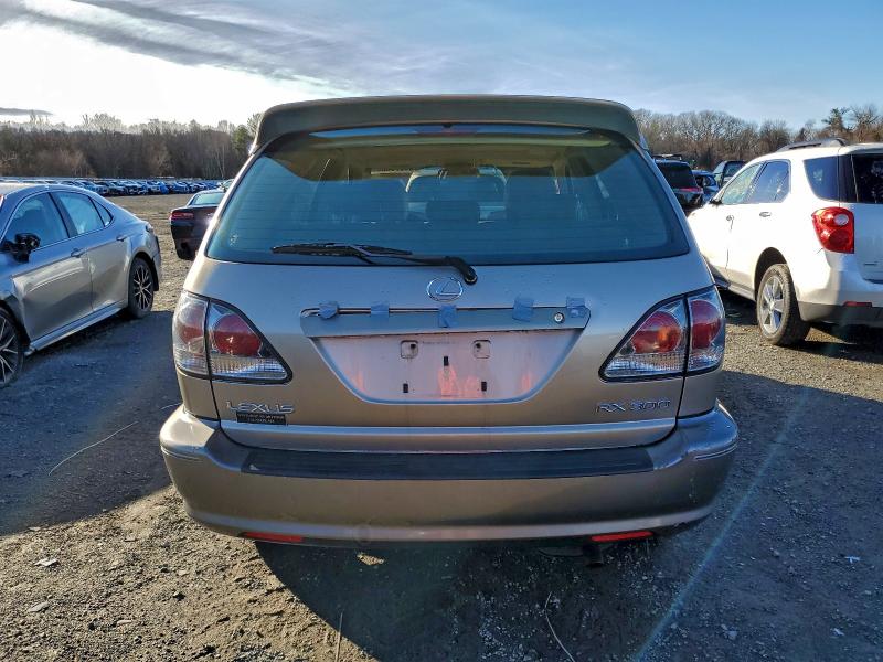 Photo 6 from auction – 2001 LEXUS RX 300 with VIN JTJHF10U810213464