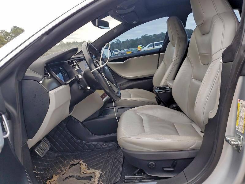 Photo 7 from auction – 2015 TESLA MODEL S with VIN 5YJSA1E45FF120281
