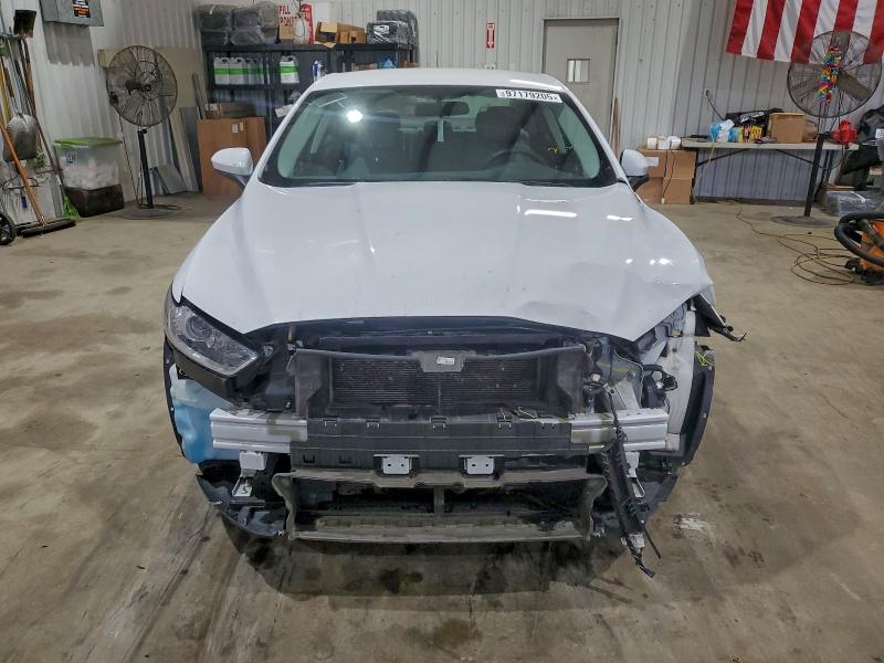 Photo 5 from auction – 2016 FORD FUSION with VIN 3FA6P0G74GR314484