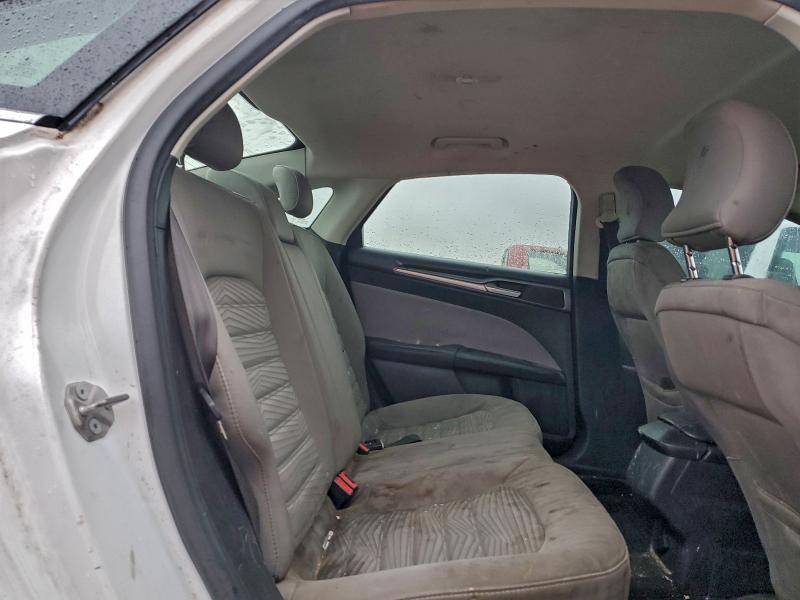 Photo 10 from auction – 2016 FORD FUSION S with VIN 3FA6P0G77GR142712