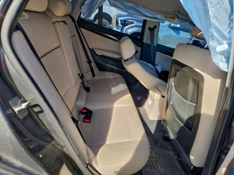Photo 11 from auction – 2015 BMW X1 XDRIVE2 with VIN WBAVL1C56FVY26449
