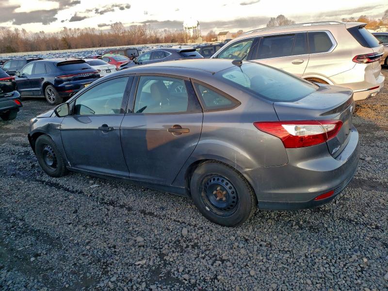 Photo 2 from auction – 2014 FORD FOCUS S with VIN 1FADP3E25EL125600