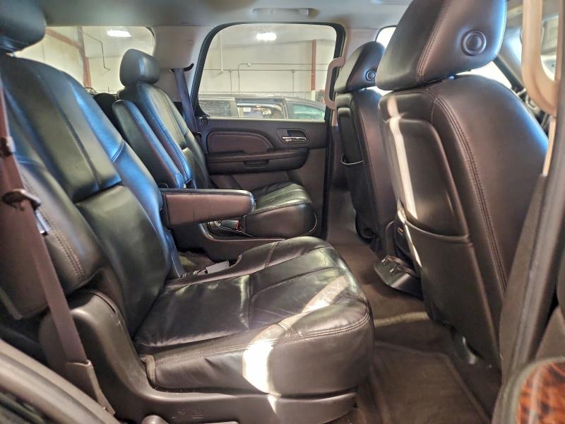 Photo 11 from auction – 2008 GMC YUKON DENA with VIN 1GKFK63888J209019