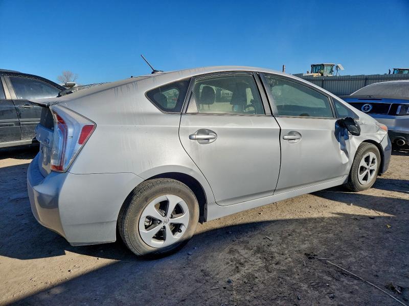 Photo 3 from auction – 2012 TOYOTA PRIUS with VIN JTDKN3DU9C1579531