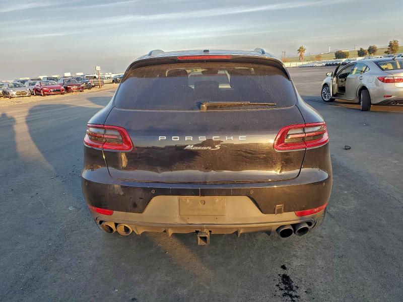 Photo 6 from auction – 2018 PORSCHE MACAN S with VIN WP1AB2A55JLB30469