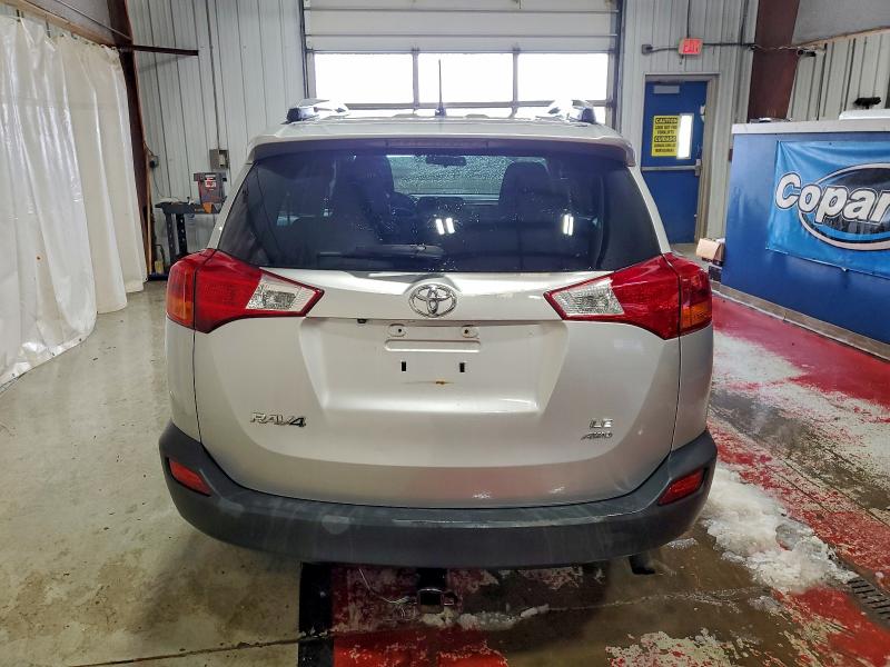 Photo 6 from auction – 2014 TOYOTA RAV4 LE with VIN 2T3BFREV9EW205996