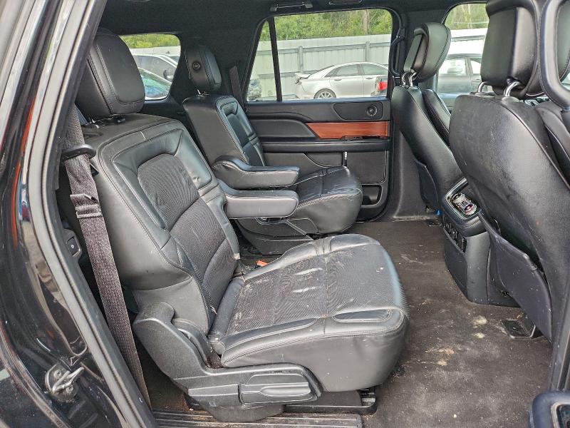 Photo 11 from auction – 2018 LINCOLN NAVIGATOR with VIN 5LMJJ3JT3JEL13696