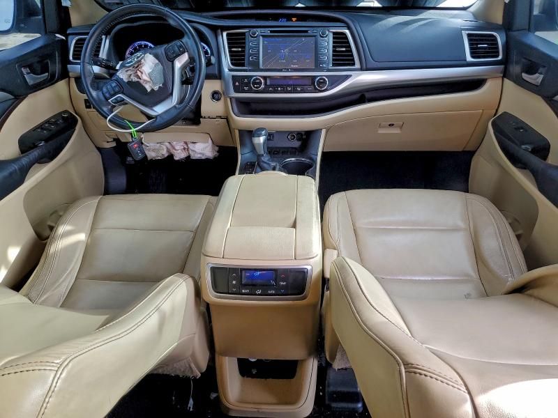 Photo 8 from auction – 2015 TOYOTA HIGHLANDER with VIN 5TDKKRFH6FS095576