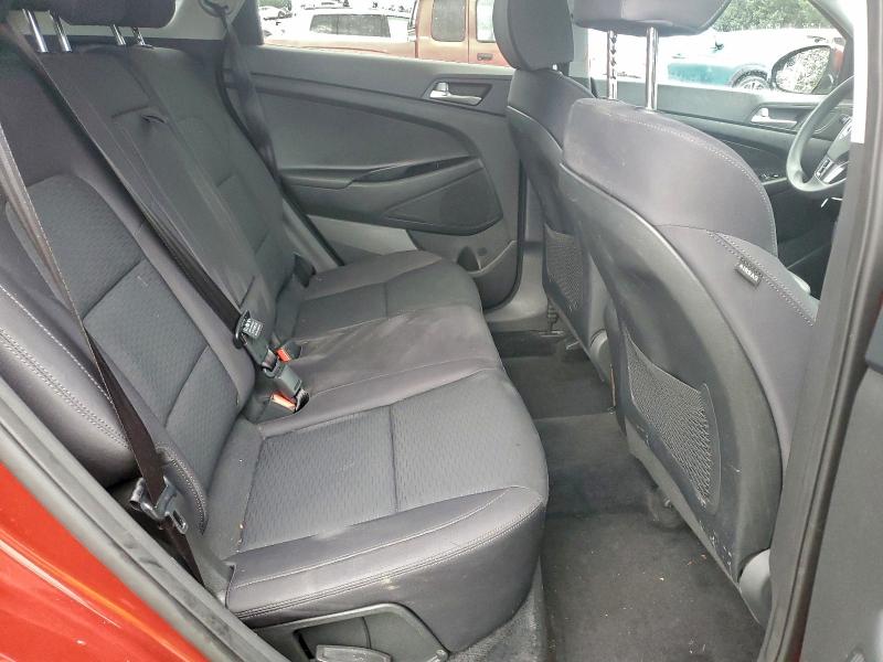 Photo 11 from auction – 2019 HYUNDAI TUCSON SE with VIN KM8J2CA42KU895189