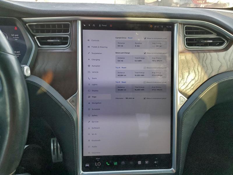 Photo 9 from auction – 2016 TESLA MODEL X with VIN 5YJXCBE27GF004523