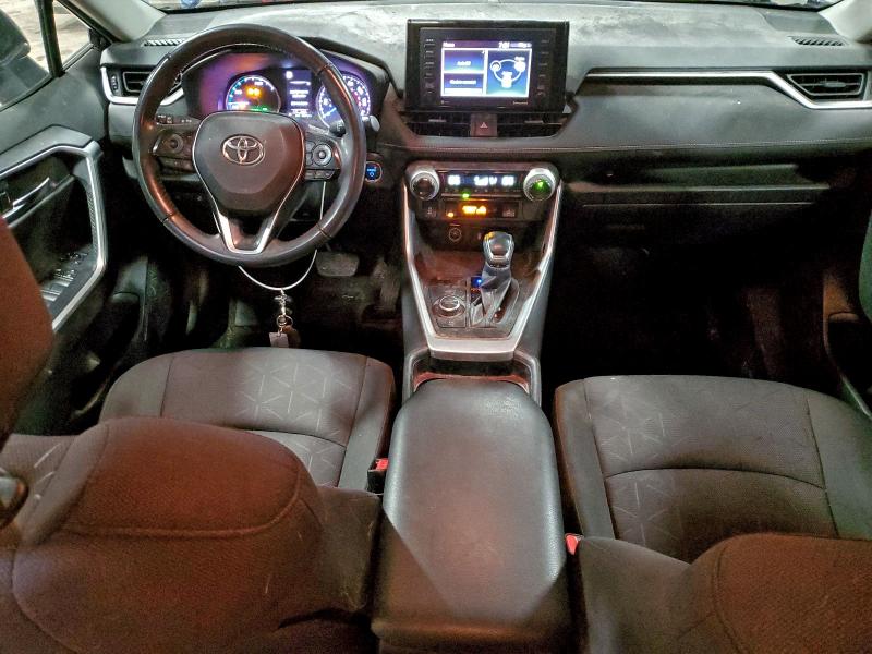 Photo 8 from auction – 2021 TOYOTA RAV4 XLE with VIN JTMR6RFVXMD007937