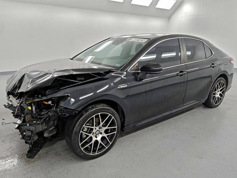 TOYOTA CAMRY LE 2020 with VIN 4T1C31AK9LU011047 - Photo from auction