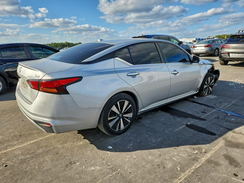 Photo 3 from auction – 2021 NISSAN ALTIMA SV with VIN 1N4BL4DV2MN359510