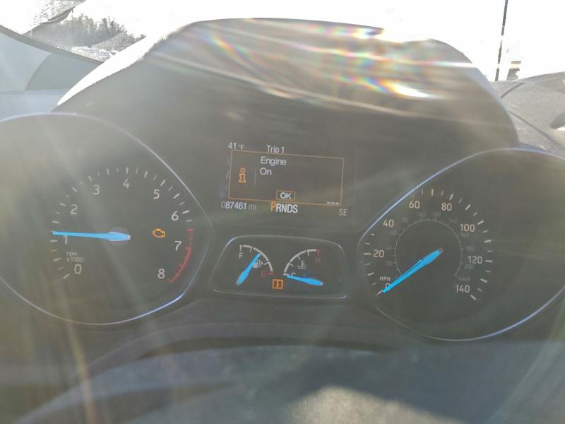 Zdjęcie 9 z aukcji – 2017 FORD ESCAPE S z VIN 1FMCU0F78HUC05622
