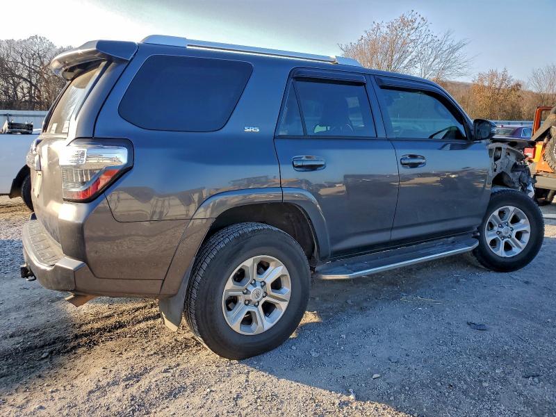 Photo 3 from auction – 2015 TOYOTA 4RUNNER SR with VIN JTEBU5JR5F5260943