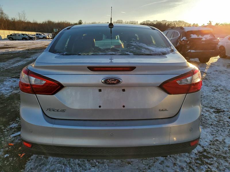 Photo 6 from auction – 2012 FORD FOCUS SEL with VIN 1FAHP3H27CL109246