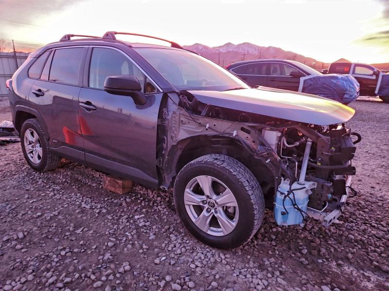 Photo 4 from auction – 2021 TOYOTA RAV4 LE with VIN JTMLWRFV1MD559168
