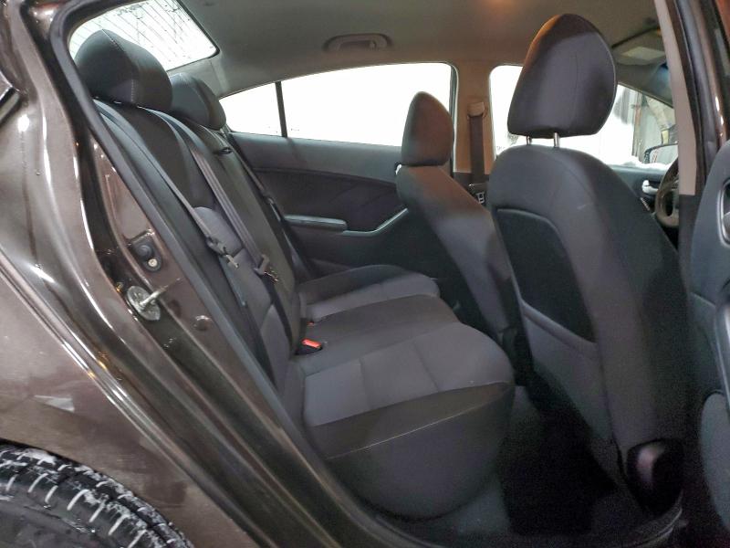 Photo 10 from auction – 2018 KIA FORTE LX with VIN 3KPFL4A7XJE227693