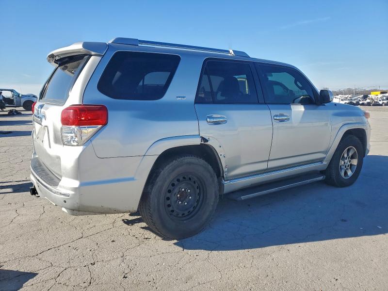 Photo 3 from auction – 2010 TOYOTA 4RUNNER SR with VIN JTEZU5JR3A5004615