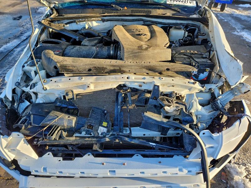 Снимка 12 от търг – 2017 TOYOTA TACOMA с VIN 5TFCZ5AN1HX053626