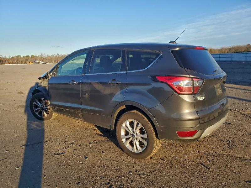Photo 2 from auction – 2017 FORD ESCAPE SE with VIN 1FMCU9G94HUD91325