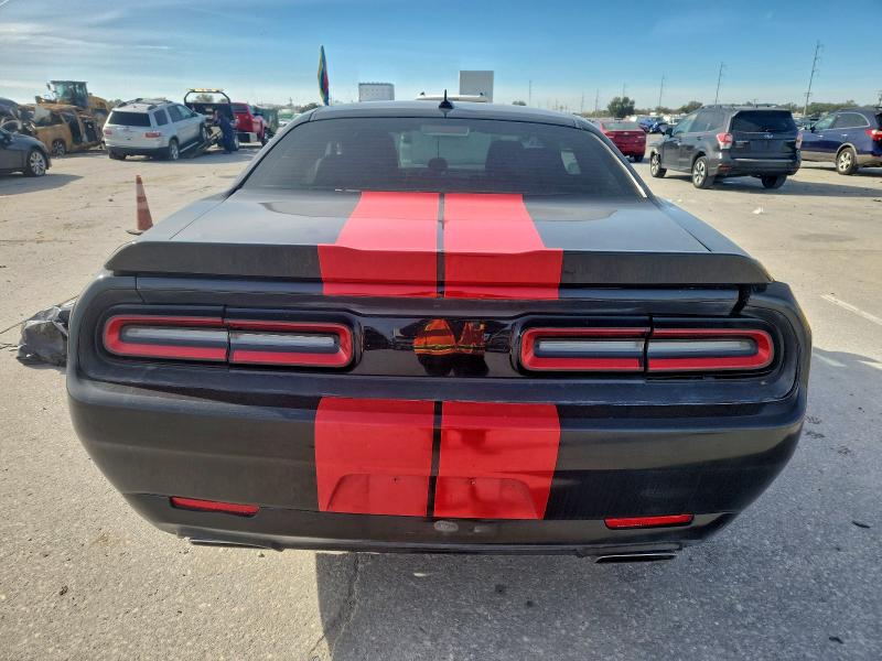 Photo 6 from auction – 2016 DODGE CHALLENGER with VIN 2C3CDZBT2GH117473