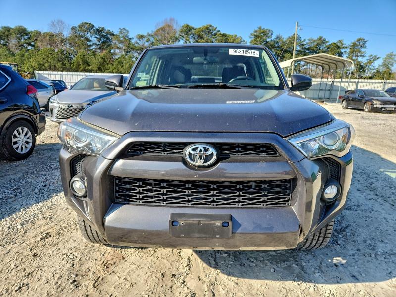 Photo 5 from auction – 2014 TOYOTA 4RUNNER SR with VIN JTEBU5JR4E5153297