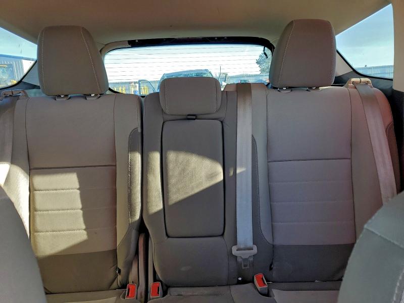Photo 10 from auction – 2015 FORD ESCAPE SE with VIN 1FMCU9G96FUC14515