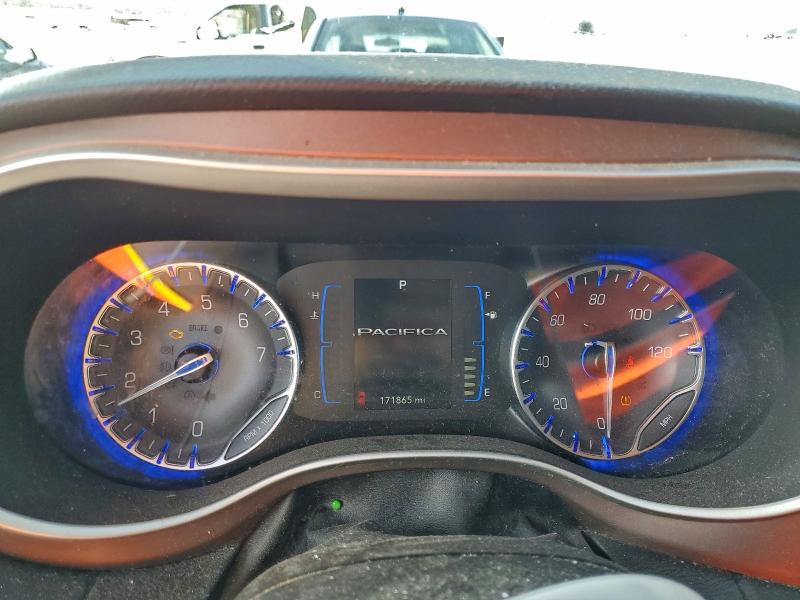 Photo 9 from auction – 2017 CHRYSLER PACIFICA T with VIN 2C4RC1DG8HR521352