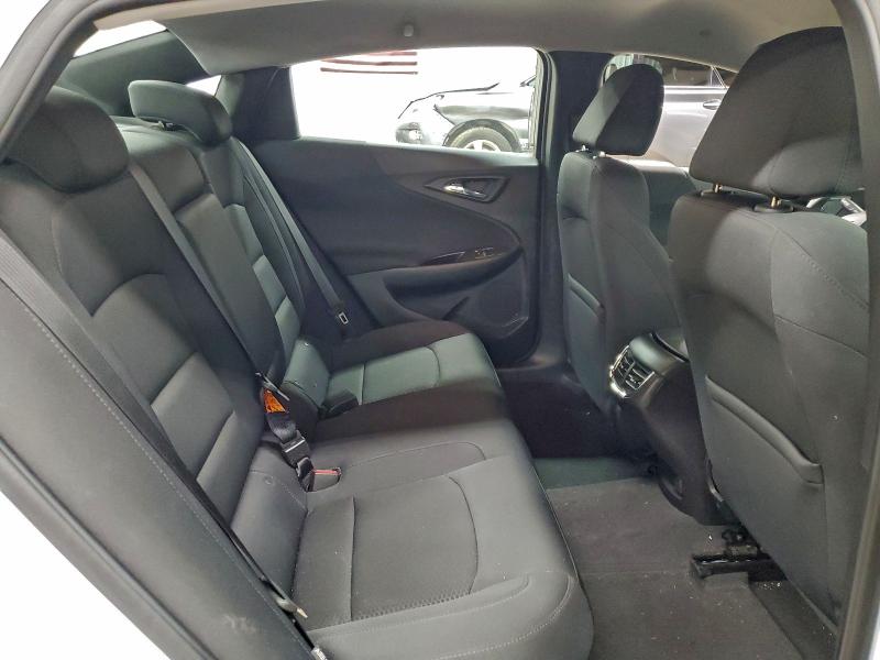 Photo 10 from auction – 2016 CHEVROLET MALIBU LT with VIN 1G1ZE5ST4GF273858