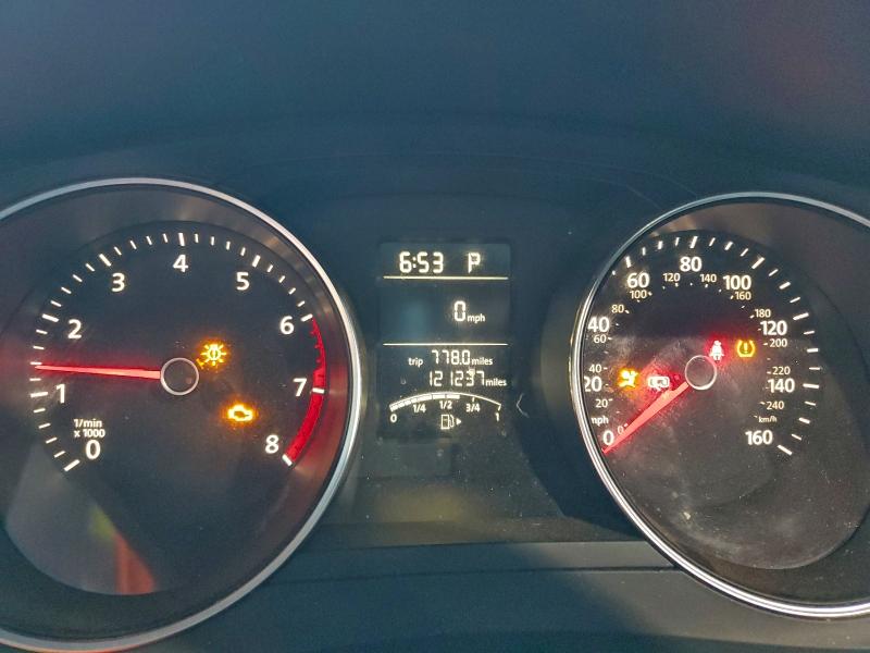 Photo 9 from auction – 2017 VOLKSWAGEN JETTA S with VIN 3VW2B7AJ7HM223161