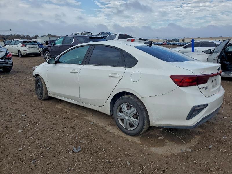 Photo 2 from auction – 2019 KIA FORTE FE with VIN 3KPF24AD2KE138145