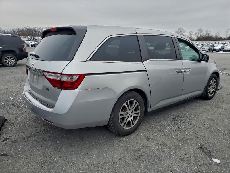 Photo 3 from auction – 2012 HONDA ODYSSEY EX with VIN 5FNRL5H46CB008922