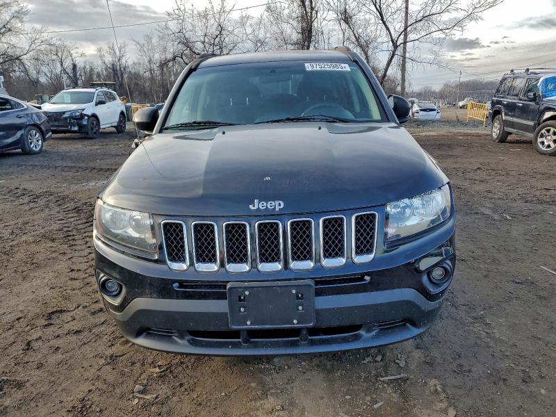 Photo 5 from auction – 2015 JEEP COMPASS SP with VIN 1C4NJCBA0FD313769