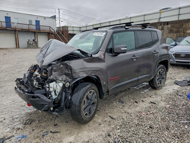 JEEP RENEGADE T 2017 with VIN ZACCJBCB2HPG63353 - Photo from auction