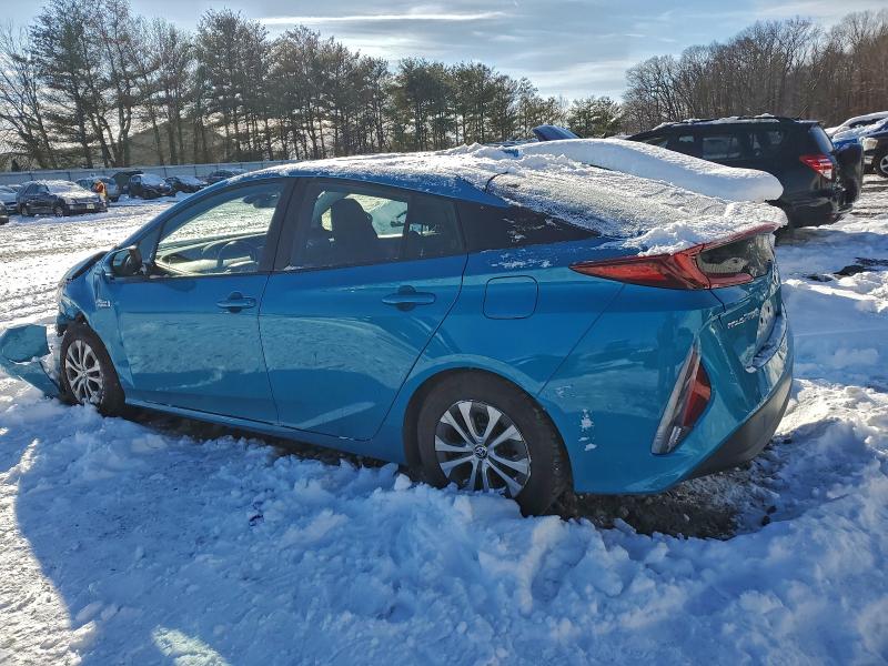 Photo 2 from auction – 2021 TOYOTA PRIUS PRIM with VIN JTDKAMFP2M3182208