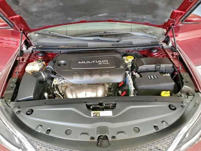 Photo 11 from auction – 2015 CHRYSLER 200 LIMITE with VIN 1C3CCCAB9FN622909