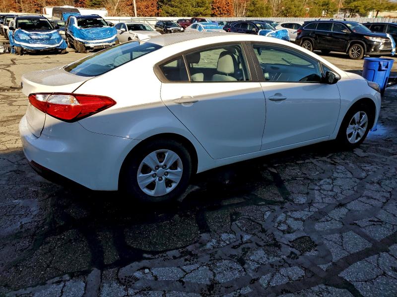 Photo 3 from auction – 2016 KIA FORTE LX with VIN KNAFX4A69G5498547