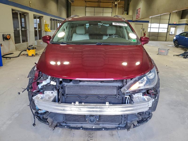 Photo 5 from auction – 2017 CHRYSLER PACIFICA T with VIN 2C4RC1EG1HR722783
