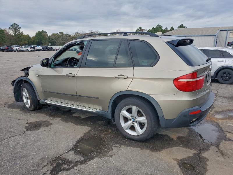 Photo 2 from auction – 2009 BMW X5 XDRIVE3 with VIN 5UXFE43519L262789