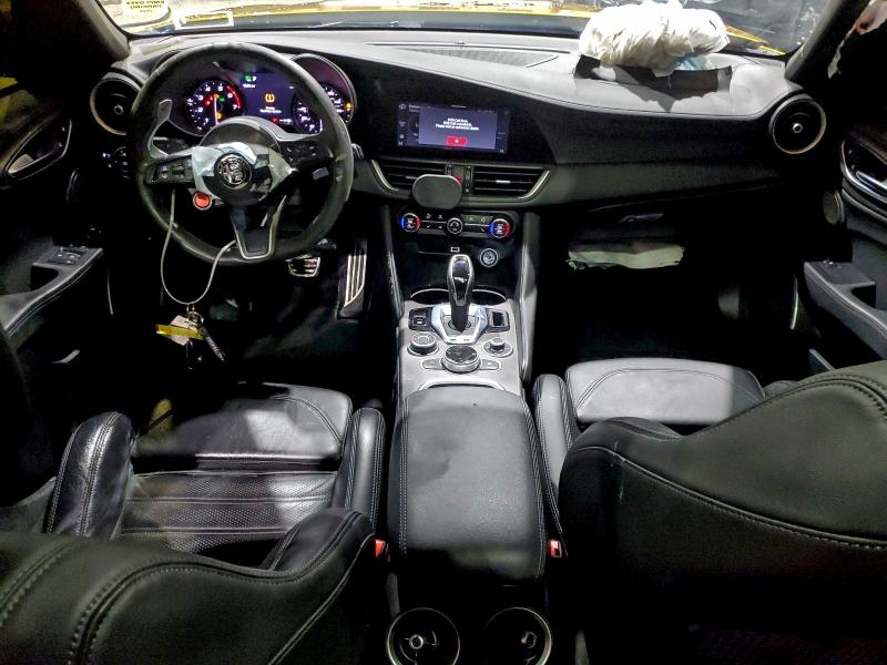 Photo 8 from auction – 2022 ALFA ROMEO GIULIA SUP with VIN ZARFANBN5N7660052