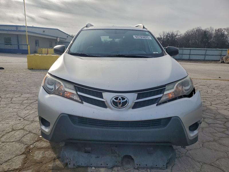 Photo 5 from auction – 2015 TOYOTA RAV4 LE with VIN 2T3BFREV4FW354446