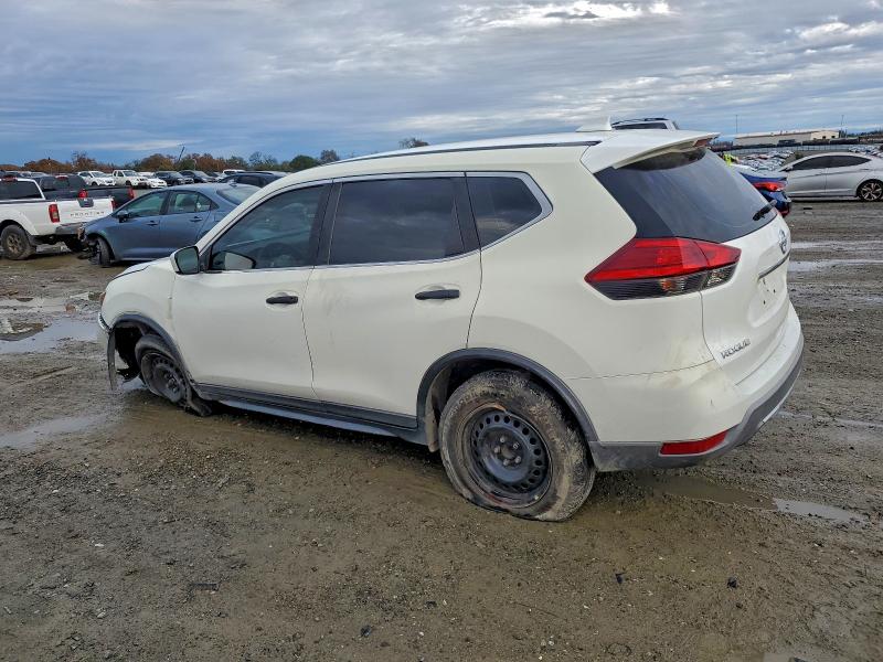 Photo 2 from auction – 2017 NISSAN ROGUE with VIN KNMAT2MT7HP558569
