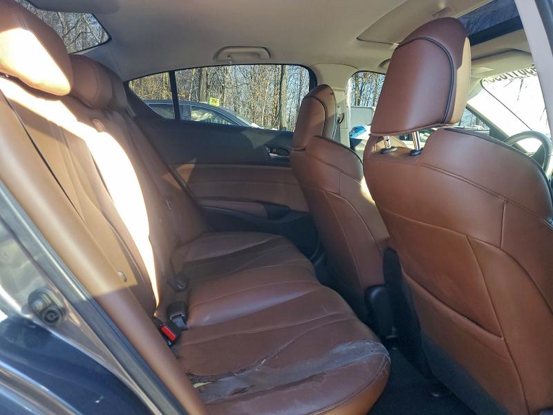 Photo 10 from auction – 2019 ACURA ILX with VIN 19UDE2F70KA004535