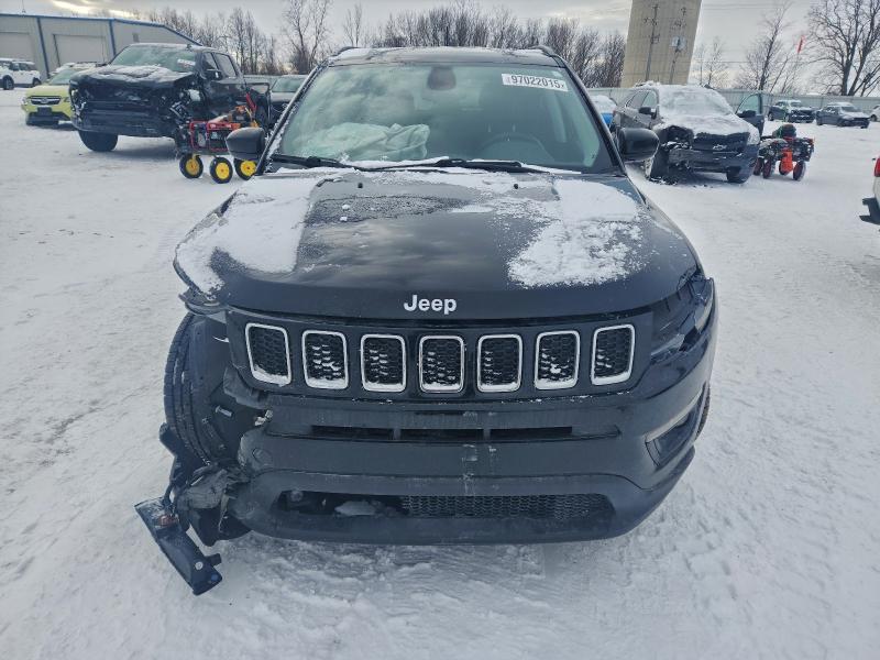 Фото 5 с аукциона – 2020 JEEP COMPASS LA с VIN 3C4NJDBB0LT153929