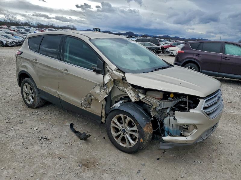 Photo 4 from auction – 2017 FORD ESCAPE SE with VIN 1FMCU0GD6HUC76693