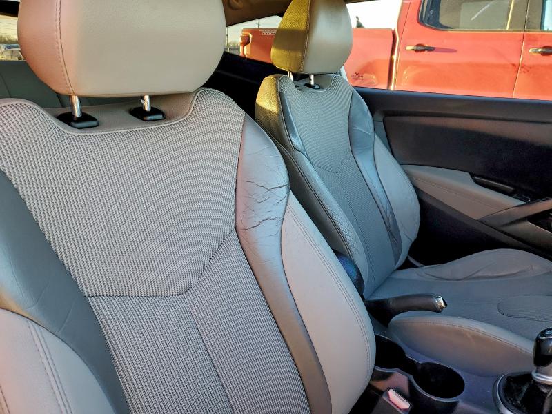 Photo 10 from auction – 2012 HYUNDAI VELOSTER with VIN KMHTC6AD6CU022523