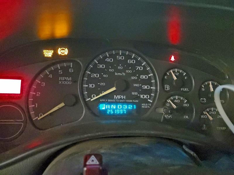 Photo 9 from auction – 2001 CHEVROLET SILVERADO with VIN 2GCEK19T611278975