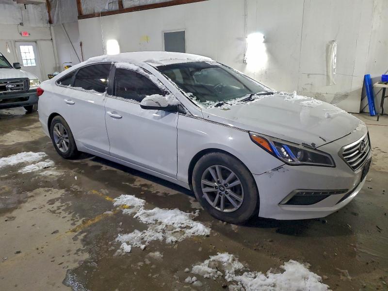 Photo 4 from auction – 2017 HYUNDAI SONATA SE with VIN 5NPE24AF1HH577726