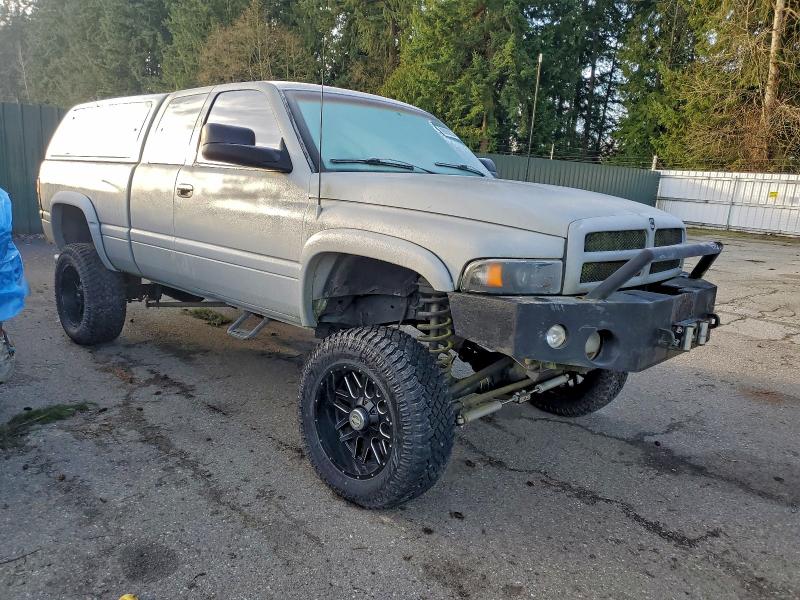 Photo 4 from auction – 1998 DODGE RAM 2500 with VIN 3B7KF22D2WG106649
